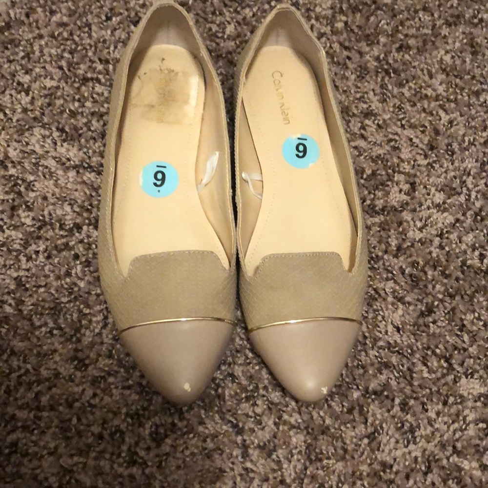Calvin Klein nude flats